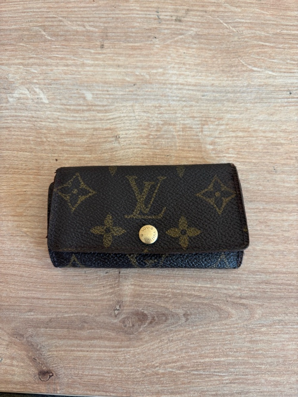 Authentic Louis Vuitton monogram key holder